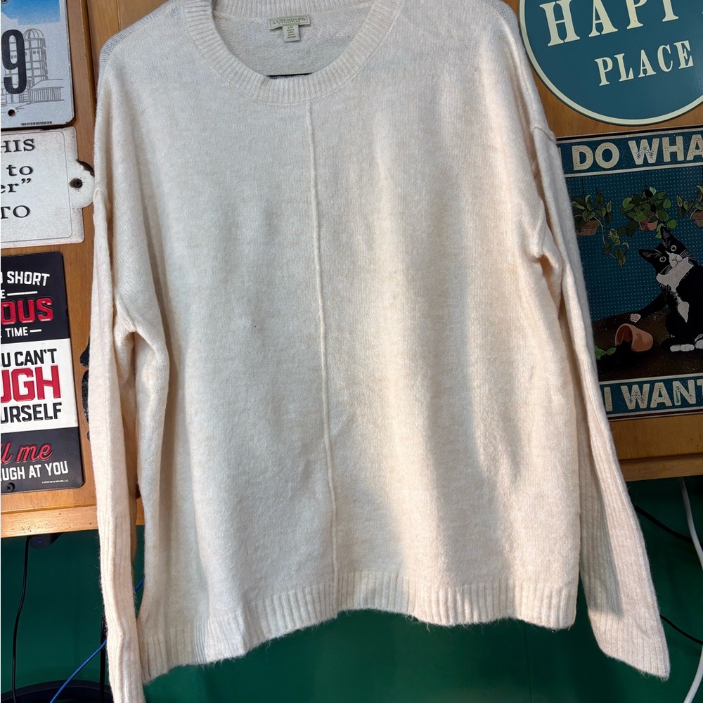 Women's Cream Crew Neck Sweater